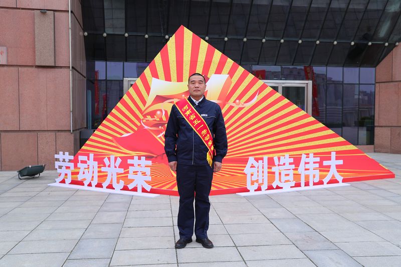 致敬劳动者｜河南JDB电子机装五班李杰荣获“河南省五一劳动焦芈”